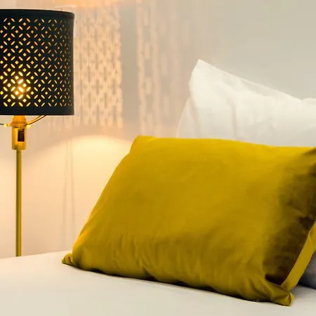 Avenue Marques - Luxury