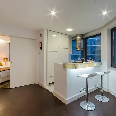 Avenue Marques - Luxury